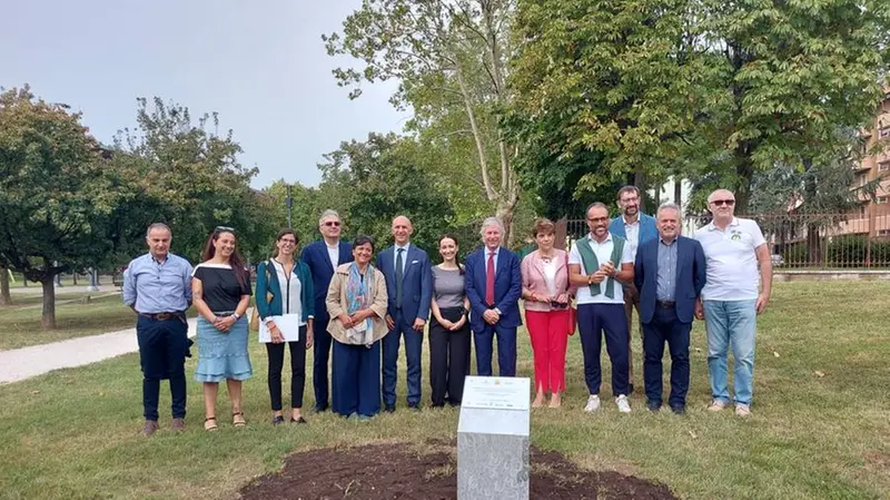 L'inaugurazione delle aree riqualificate con Inalberiamoci