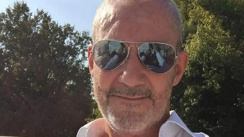 Marco Vecchi, 60 anni, era credit manager del Gruppo Lonati - Foto tratta dal profilo Facebook