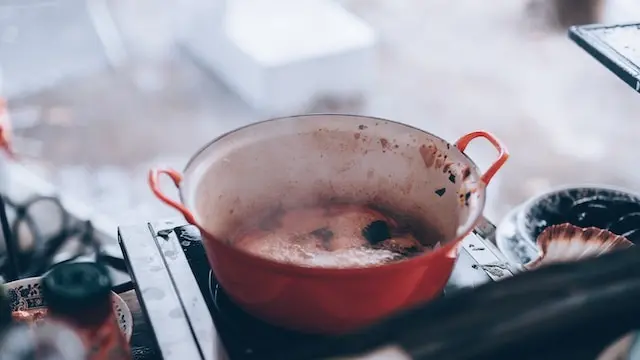 Una pentola sul fuoco