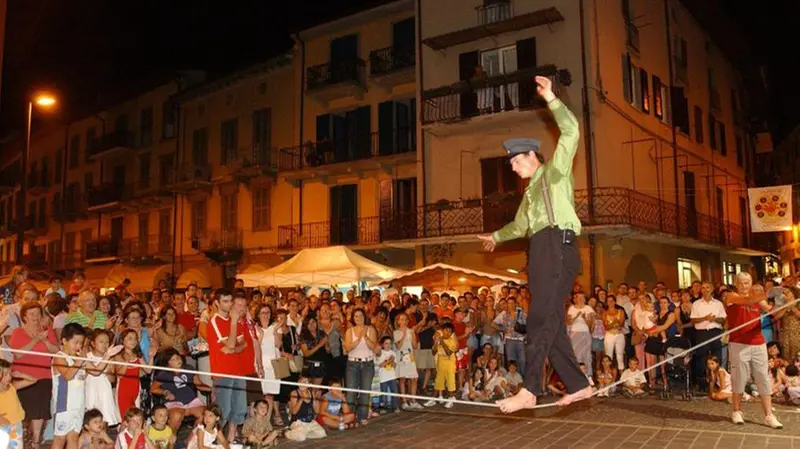 Una passata edizione del Busker festival a Sarnico e Paratico - © www.giornaledibrescia.it