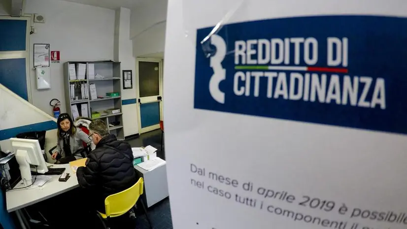 Reddito di cittadinanza - © www.giornaledibrescia.it