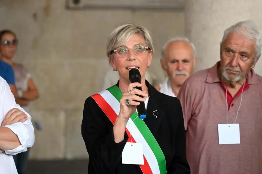 L'arrivo della staffetta in piazza Loggia