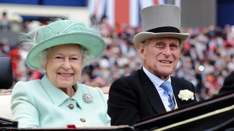 La regina Elisabetta e il principe Filippo, icone di stile