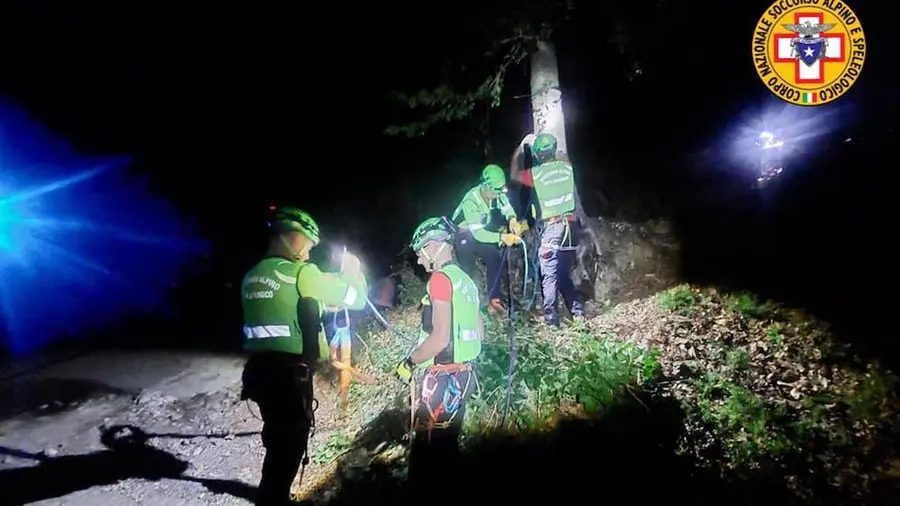 Un intervento in notturna del Soccorso alpino