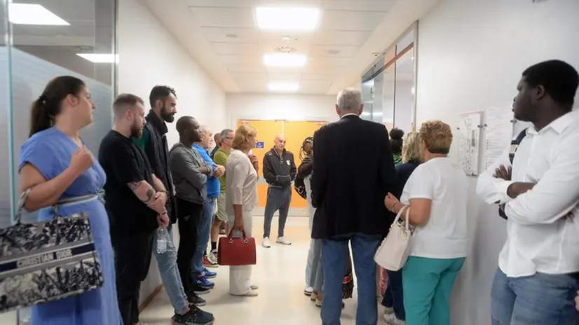 Viavai in camera ardente per l'omaggio a Idris