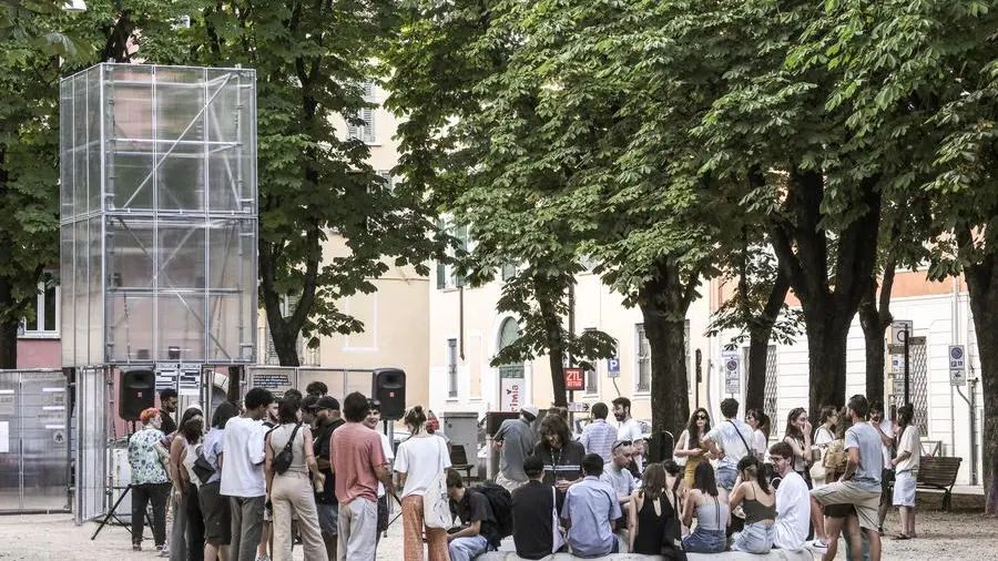 L’«Edicola»  di piazza Tebaldo Brusato