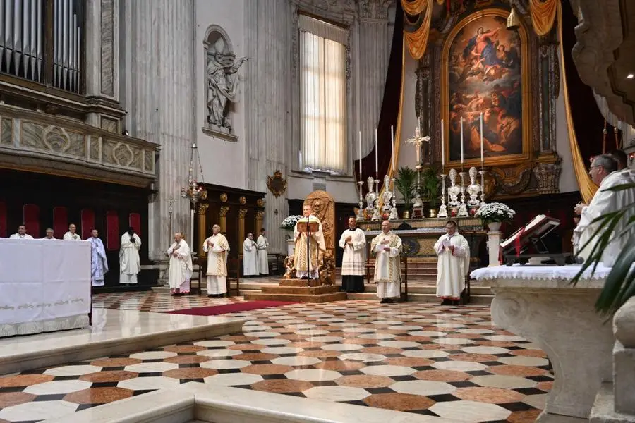 Il Pontificale in Cattedrale con il vescovo Tremolada