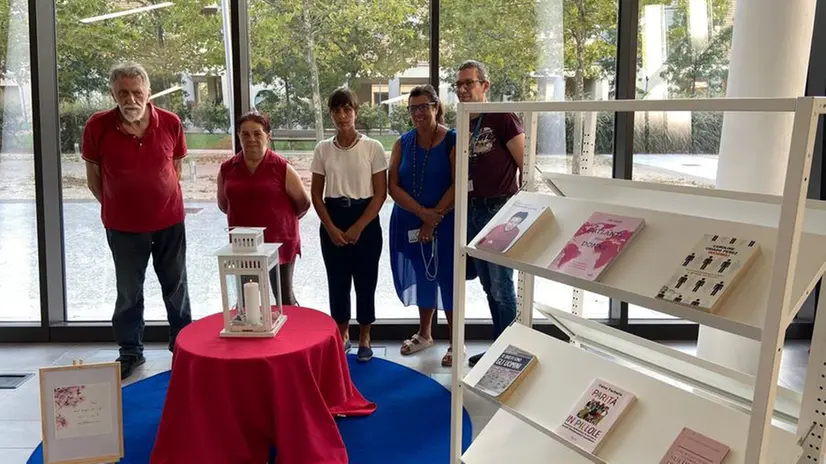 Un lanterna accesa in biblioteca in ricordo di Elena Lonati