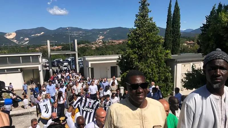 A Bedizzole l'ultimo saluto a Idris