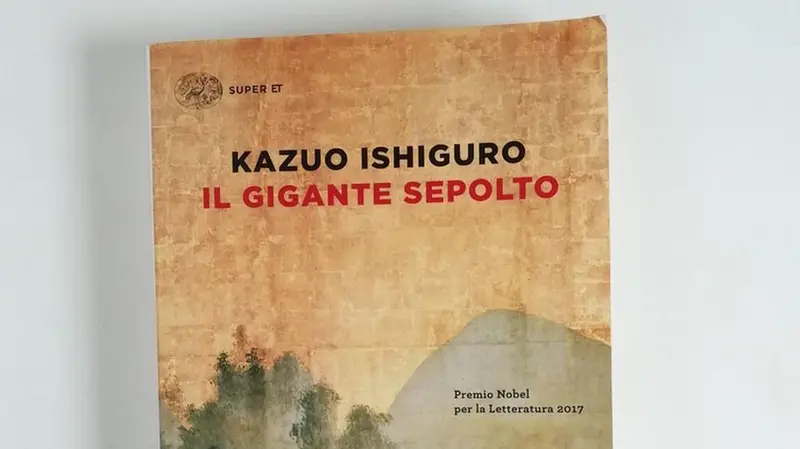 La copertina di Il gigante sepolto