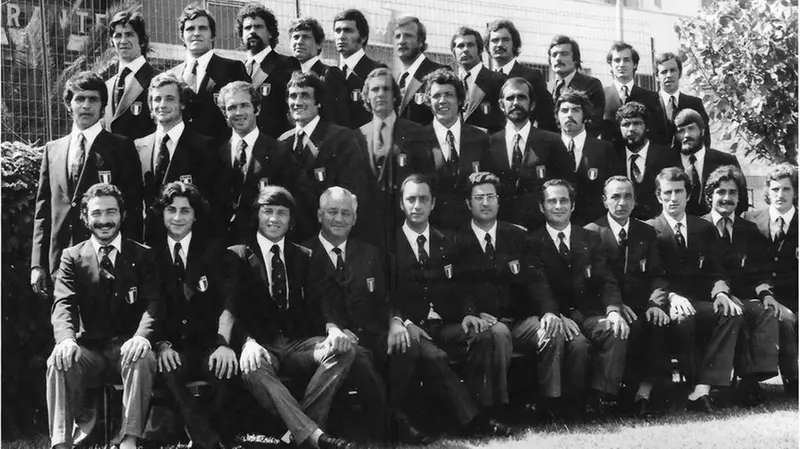 Il gruppo che volò in Sudafrica nel 1973: oltre a Bonetti c’erano anche Spagnoli, Paoletti, Abbiati, Fedrigo e Bollesan, poi scudettati a Brescia nel ’75 - Foto © www.giornaledibrescia.it
