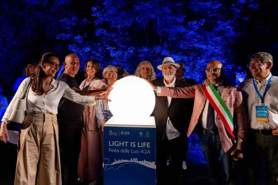 Le luci di «Light il life» si sono accese a Montisola
