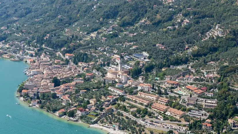 Una veduta sul Lago di Garda - Foto © www.giornaledibrescia.it