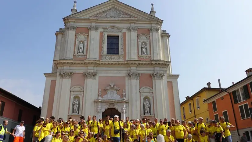 Tutto il paese di Ospitaletto in campo per la festa patronale - © www.giornaledibrescia.it