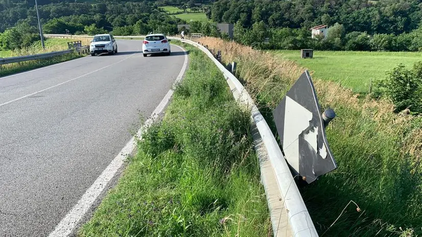 Il tratto di strada dove è avvenuto l'incidente che ha coinvolto i due ragazzi - Foto © www.giornaledibrescia.it