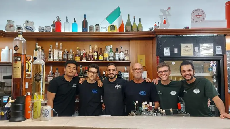 Il team dell'Osteria al Bianchi in via Gasparo da Salò