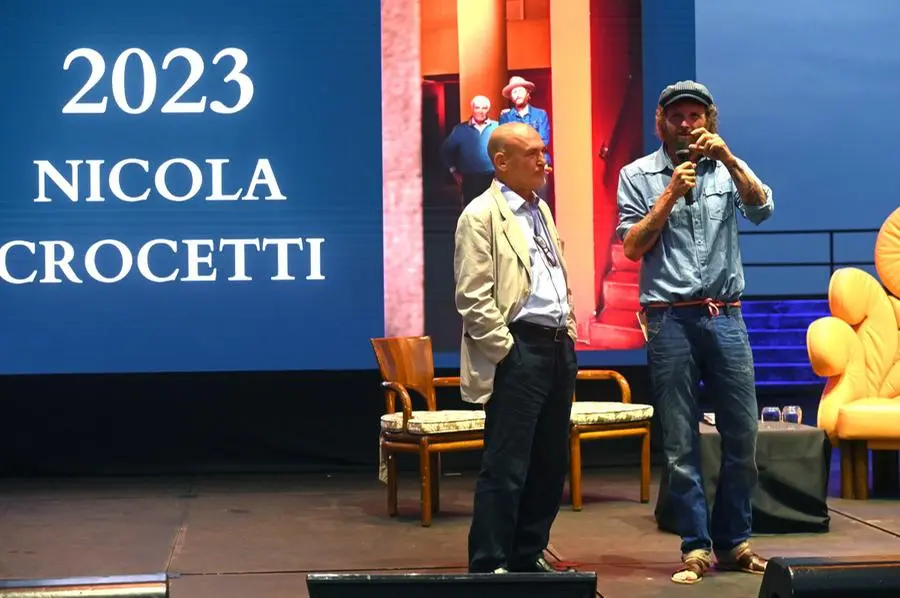 La consegna del Premio del Vittoriale a Nicola Crocetti con Jovanotti e Giordano Bruno Guerri