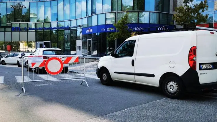 Interdetto l'accesso al parcheggio del Freccia Rossa