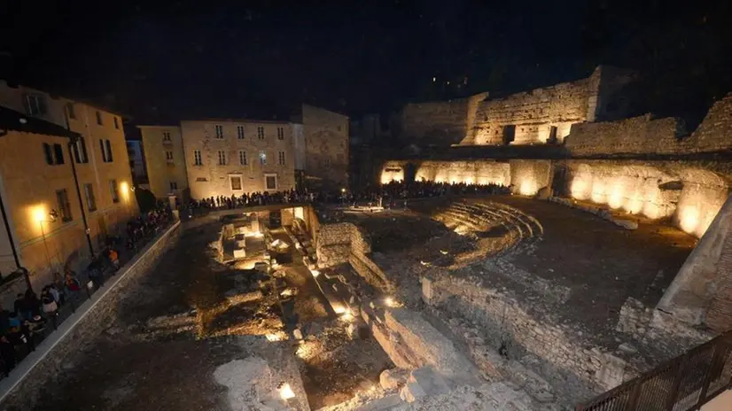 Al Teatro Romano è previsto un dj set - Sub Limen - per tutte le sere del weekend. © Giornale di Brescia