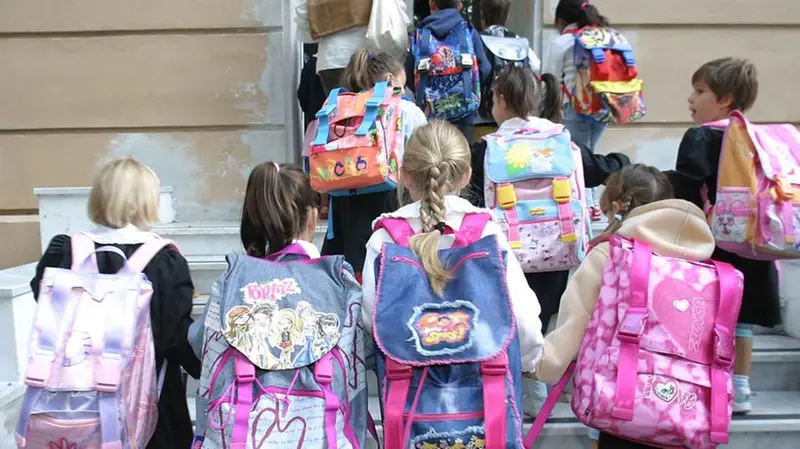 I bambini di una scuola primaria -  Foto Ansa © www.giornaledibrescia.it