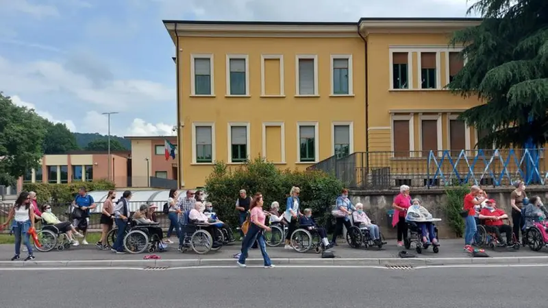 Rodengo Saiano, tutti in strada per la catena umana