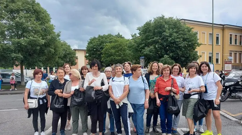 Rodengo Saiano, una magia di colori per la catena umana