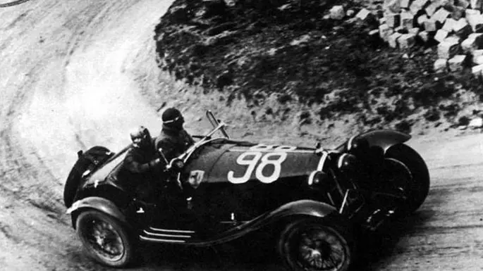 Nuvolari raggiunge Brescia in 15 ore e 11 minuti alla media di oltre 108 chilometri all’ora