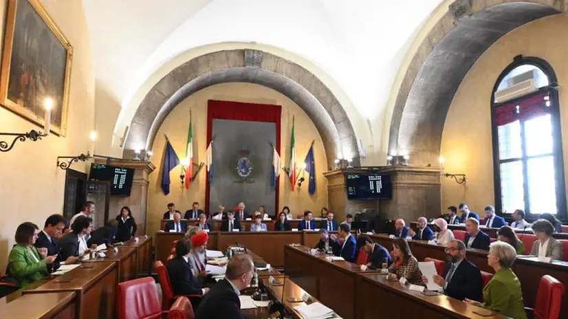 La prima seduta comunale con Laura Castelletti sindaca