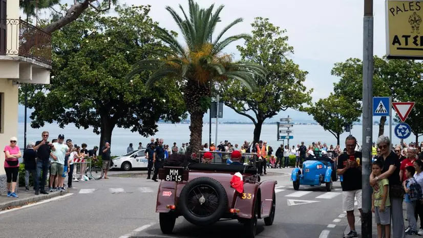 Mille Miglia 2023, il passaggio da Desenzano