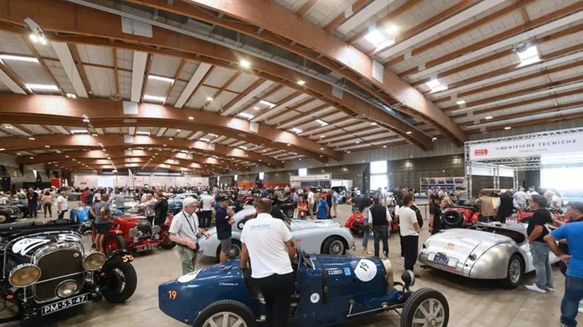 Mille Miglia 2023, il paddock a Brixia Forum