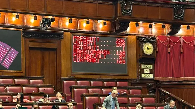 Il voto del Parlamento sul Depuratore del Garda