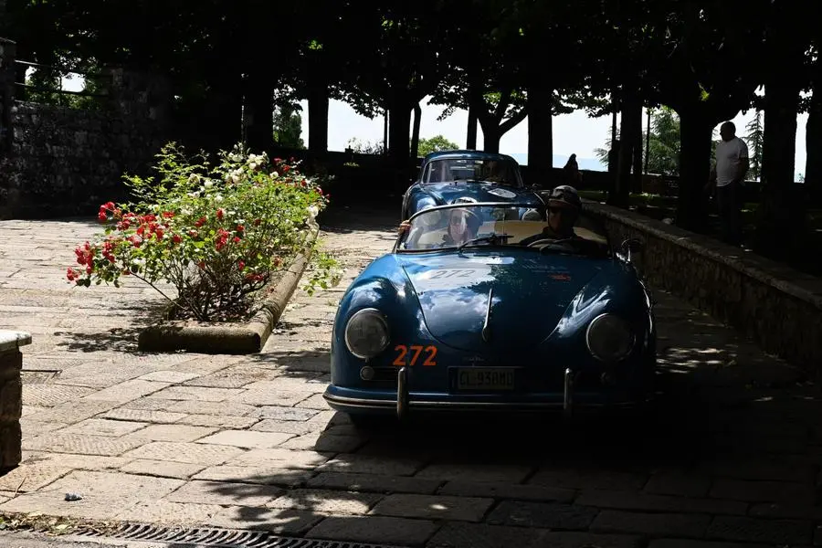 Mille Miglia 2023, il passaggio da Radicofani