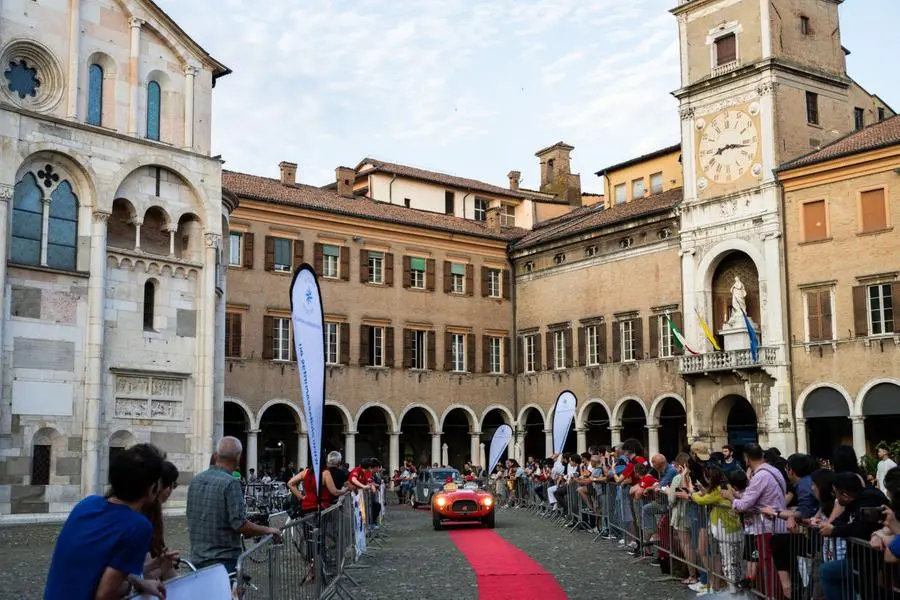 Mille Miglia 2023, il passaggio da Modena