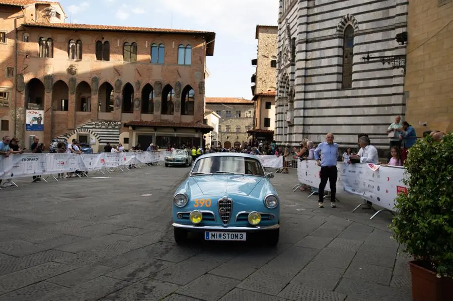 Mille Miglia 2023, il passaggio da Pistoia