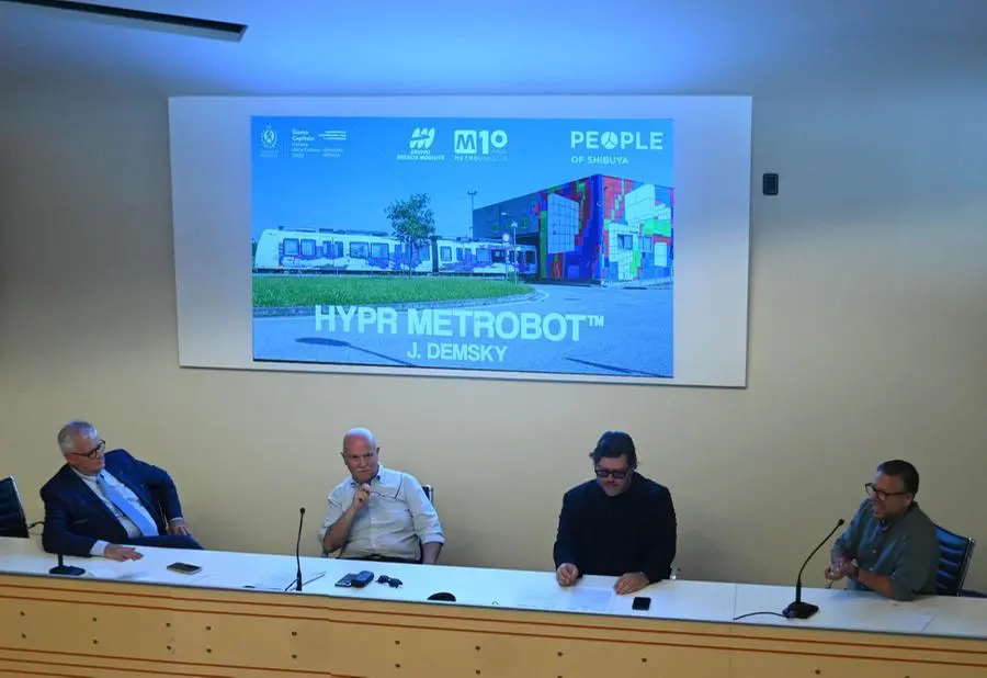 «Hypr metrobot», l’opera di Javier Demsky per Brescia