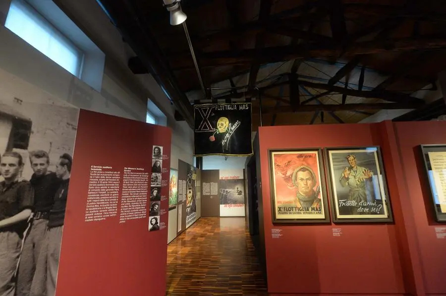 Le immagini in anteprima della mostra «L’ultimo fascismo» a Salò
