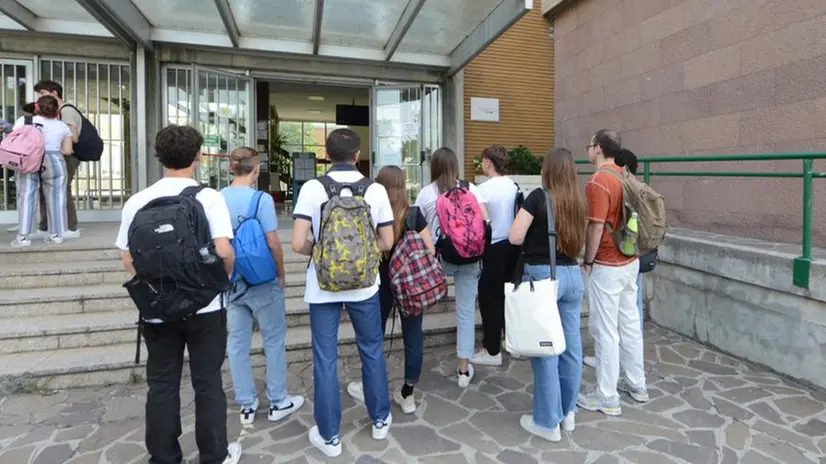 Gli studenti bresciani affrontano la prima prova della maturità