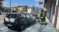 L'auto è andata a fuoco a Capriolo