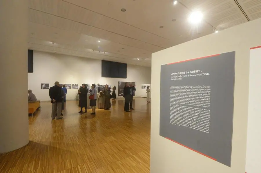L'inaugurazione della mostra «Jamais plus la guerre-mai più la guerra»
