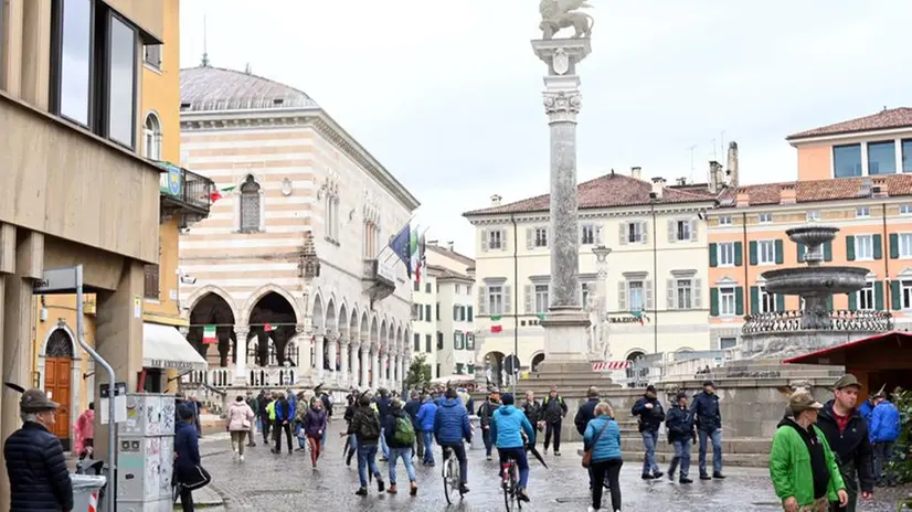A Udine la cerimonia di apertura dell'Adunata nazionale degli alpini