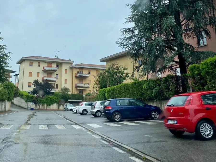 Nella zona del parco delle Pozze di Lonato sono state forate le gomme a diverse auto