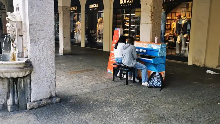 In centro a Brescia sei pianoforti a disposizione (AltroPiano Festival)