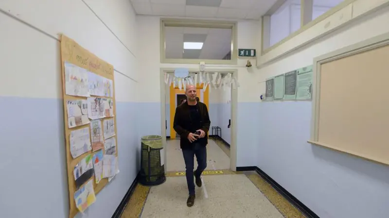 Il candidato sindaco Alessandro Maccabelli al voto