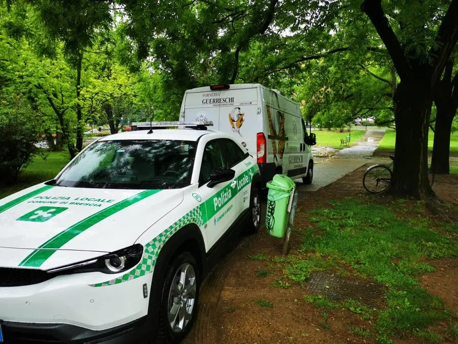 Una 74enne è stata investita da un furgone al parco Gallo