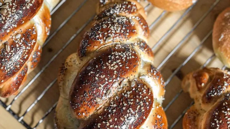 Alcuni dei lievitati di Pane e Radici a Brescia
