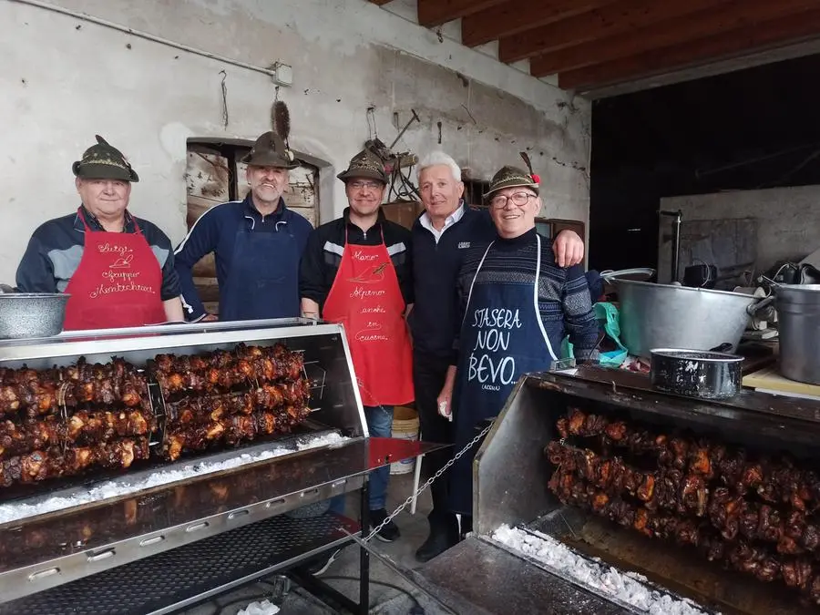 La prima edizione della competizione del salame nostrano a Montichiari