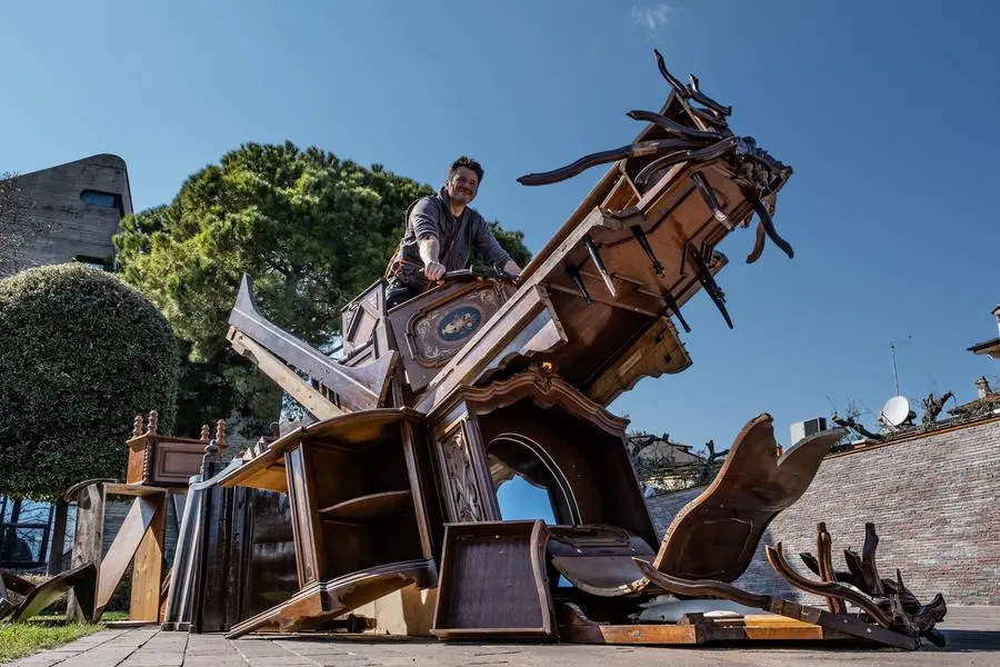 Il Drago del salotto, Nicolas Vavassori | Via Italo Barbieri – Padenghe sul Garda | © Divia Zanoni e Andrea Seniga