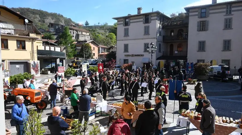 Le telecamere di «In Piazza con noi» approdano a Esine