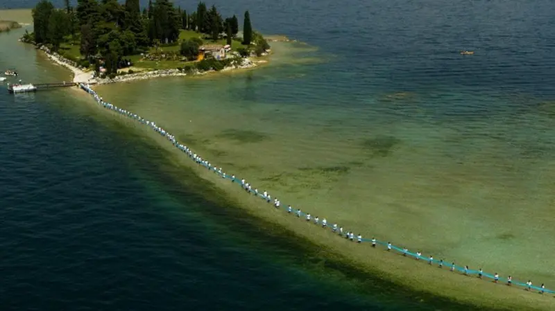 La campagna ha coinvolto anche l'isola di San Biagio - Foto © www.giornaledibrescia.it