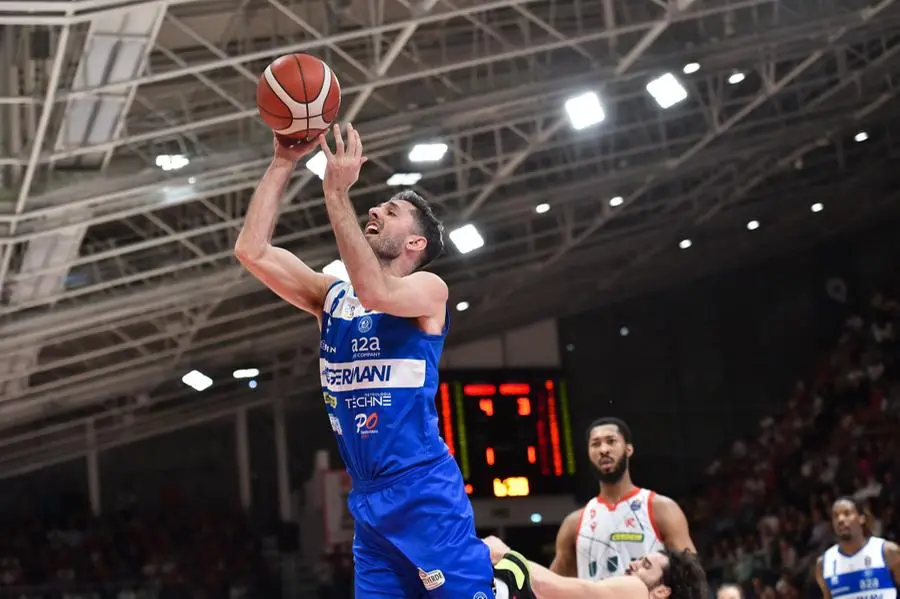 La Germani ha vinto a Reggio Emilia 69-74